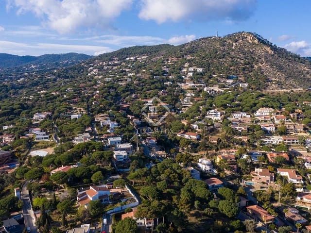 Building Plot for sale in Cabrils - € 650,000 (Ref: 5976564)