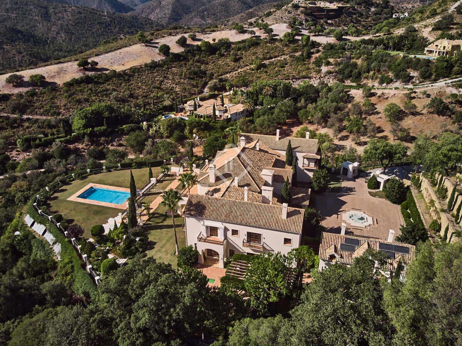 10 slaapkamer Villa te koop in Benahavis met zwembad garage - € 11.800.000 (Ref: 5988727)
