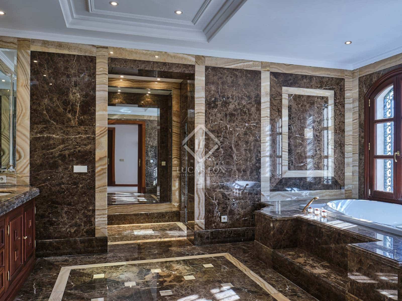 10 slaapkamer Villa te koop in Benahavis met zwembad garage - € 11.800.000 (Ref: 5988727)