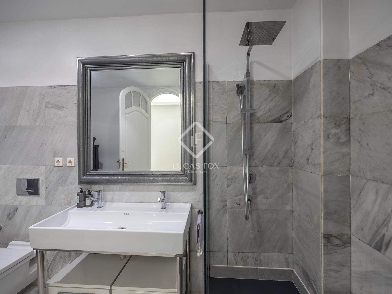 4 quarto Apartamento para venda em Valencia cidade com garagem - 1 650 000 € (Ref: 5990739)