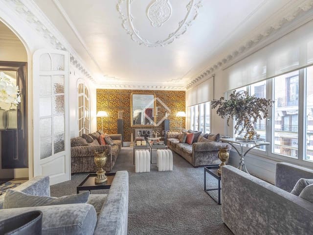 4 slaapkamer Appartement te koop in Valencia stad met garage - € 1.650.000 (Ref: 5990739)