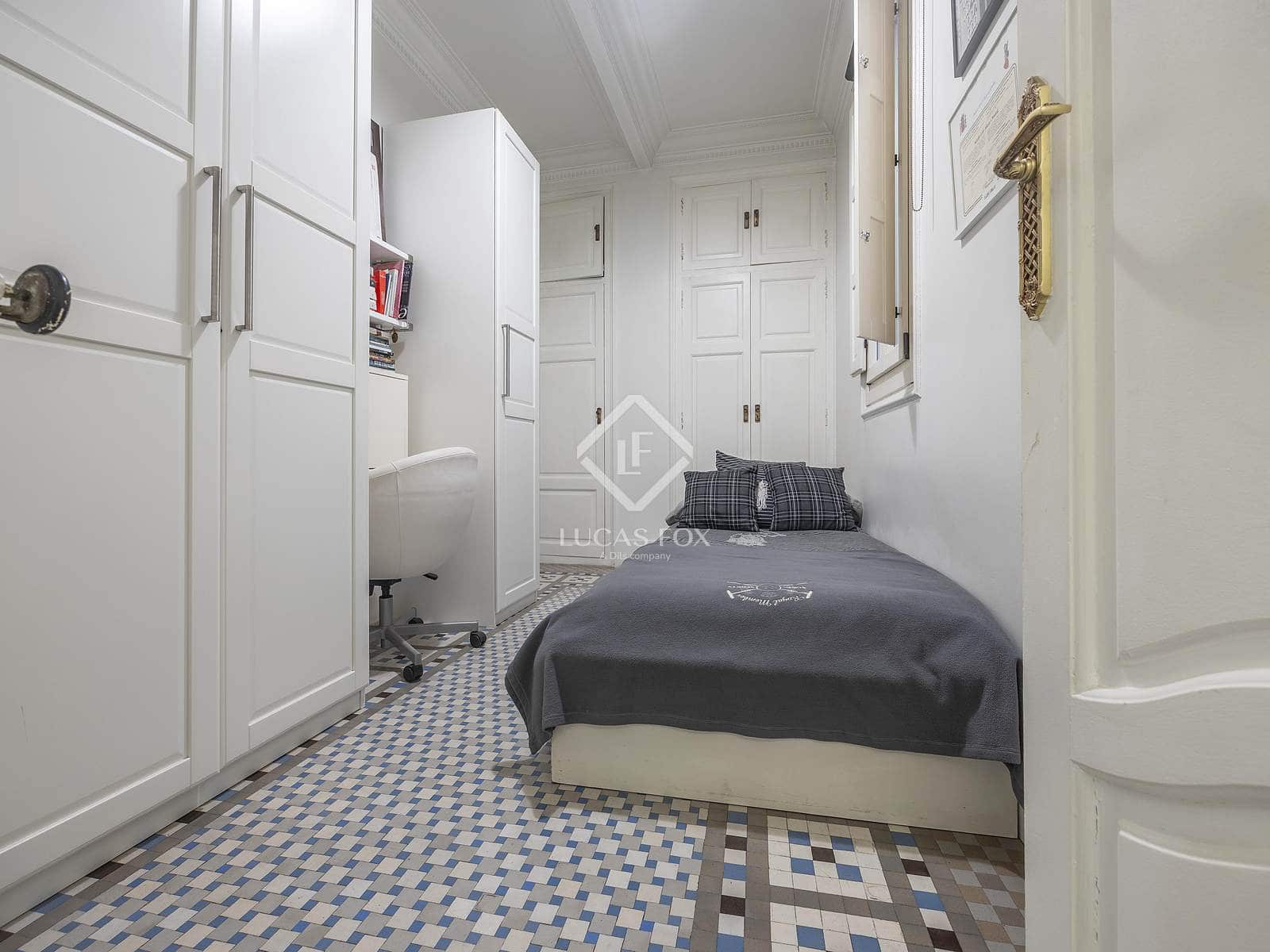 4 quarto Apartamento para venda em Valencia cidade com garagem - 1 650 000 € (Ref: 5990739)