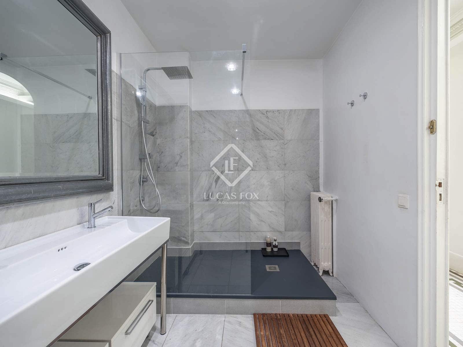 4 quarto Apartamento para venda em Valencia cidade com garagem - 1 650 000 € (Ref: 5990739)