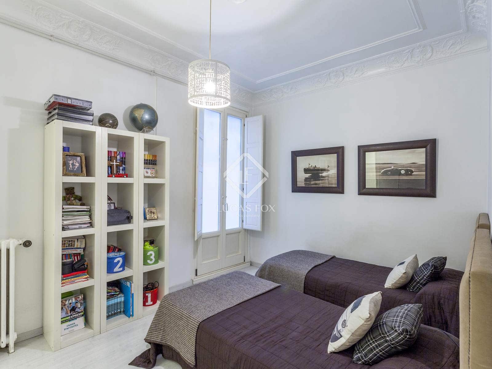 4 quarto Apartamento para venda em Valencia cidade com garagem - 1 650 000 € (Ref: 5990739)