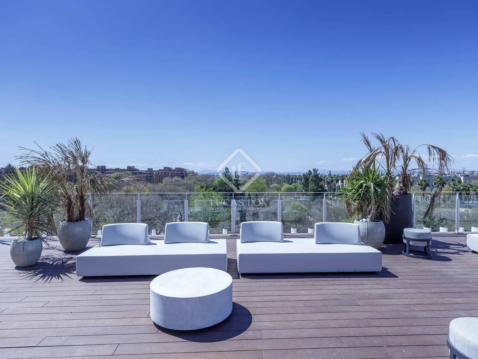 3 soverom Penthouse til salgs i Valencia by med svømmebasseng garasje - € 1 720 000 (Ref: 5995188)