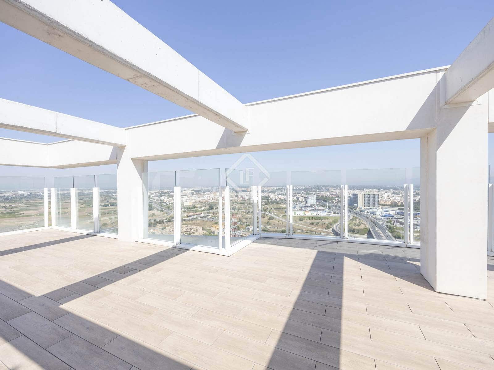 3 soverom Penthouse til salgs i Valencia by med svømmebasseng garasje - € 1 720 000 (Ref: 5995188)