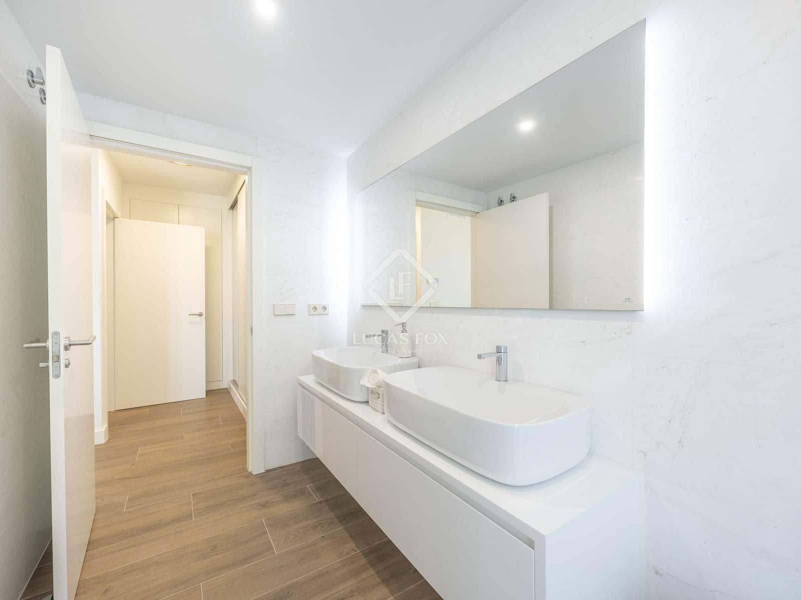 3 soverom Penthouse til salgs i Valencia by med svømmebasseng garasje - € 1 720 000 (Ref: 5995188)