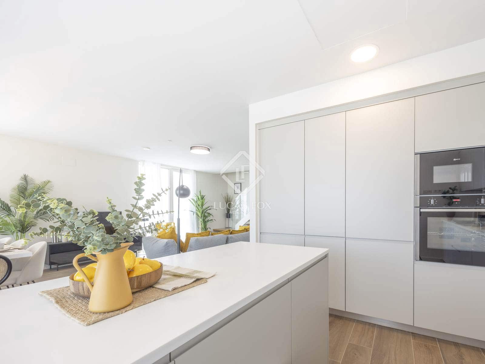 3 soverom Penthouse til salgs i Valencia by med svømmebasseng garasje - € 1 720 000 (Ref: 5995188)