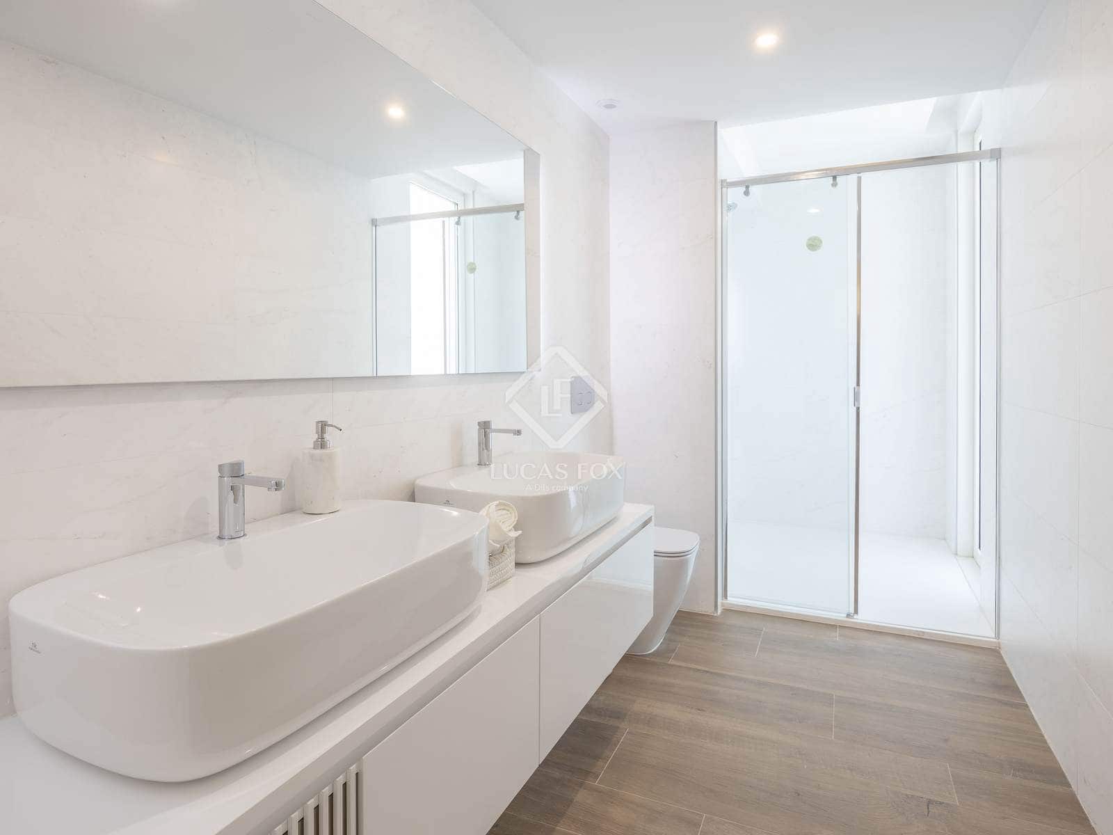 3 soverom Penthouse til salgs i Valencia by med svømmebasseng garasje - € 1 720 000 (Ref: 5995188)