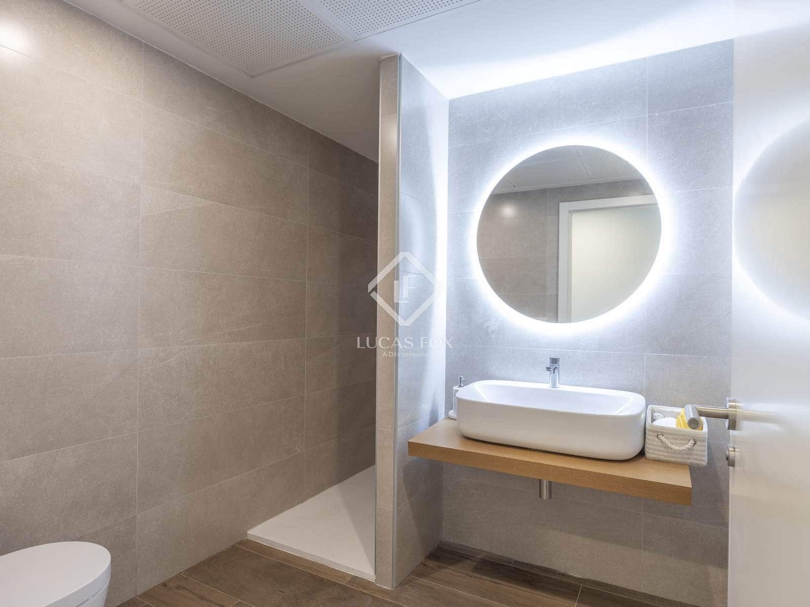 3 soverom Penthouse til salgs i Valencia by med svømmebasseng garasje - € 1 720 000 (Ref: 5995188)