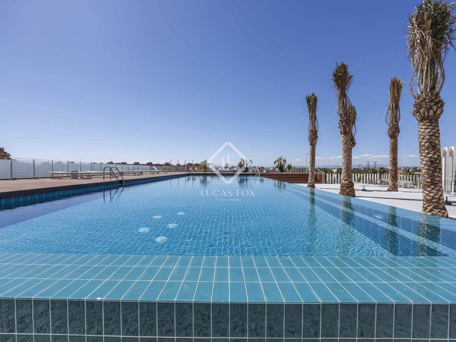 3 soverom Penthouse til salgs i Valencia by med svømmebasseng garasje - € 1 720 000 (Ref: 5995188)
