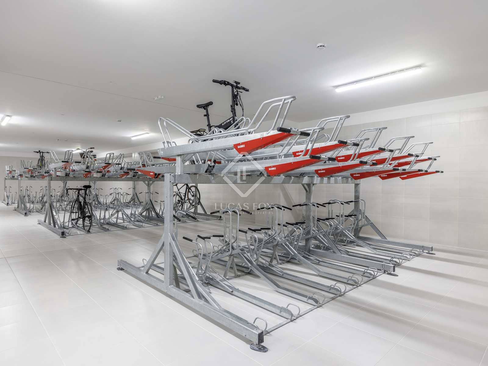 3 soverom Penthouse til salgs i Valencia by med svømmebasseng garasje - € 1 720 000 (Ref: 5995188)