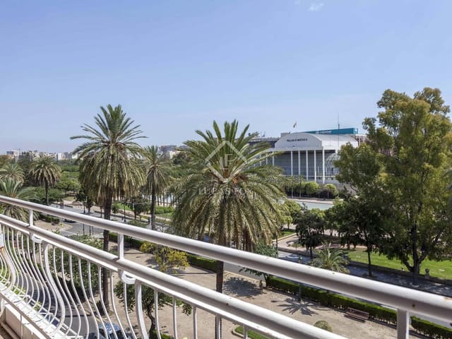 3 slaapkamer Appartement te koop in Valencia stad met garage - € 1.800.000 (Ref: 6129475)