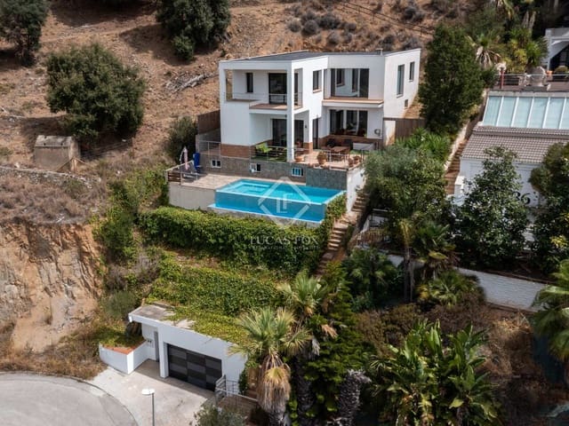 4 sypialnia Willa na sprzedaż w Alella z basenem garażem - 1 155 000 € (Ref: 6228981)