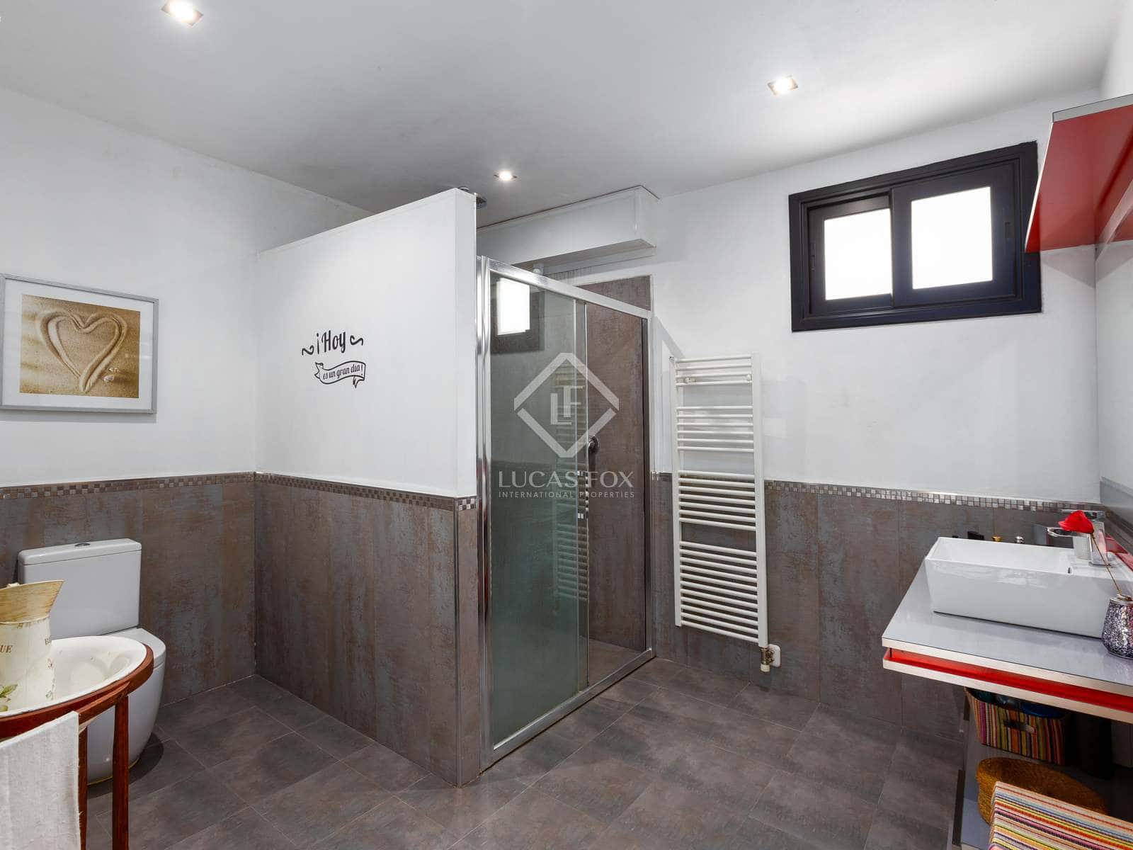 4 sypialnia Willa na sprzedaż w Alella z basenem garażem - 1 155 000 € (Ref: 6228981)