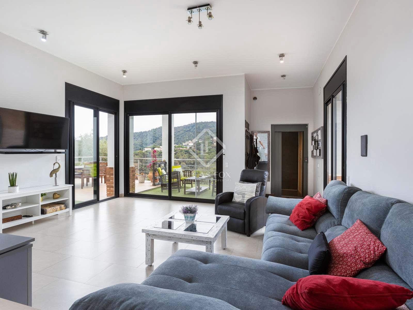 4 sypialnia Willa na sprzedaż w Alella z basenem garażem - 1 155 000 € (Ref: 6228981)