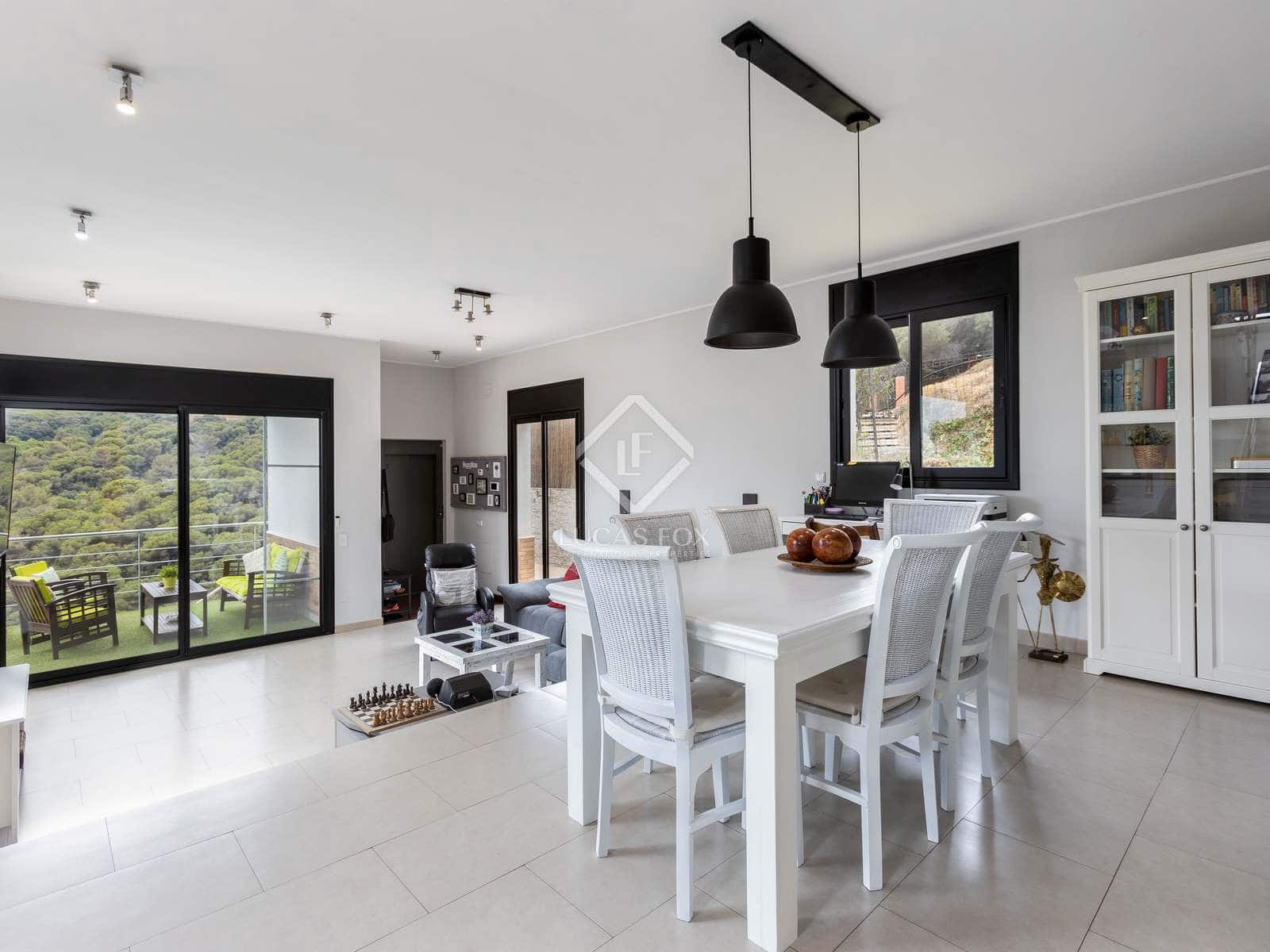 4 sypialnia Willa na sprzedaż w Alella z basenem garażem - 1 155 000 € (Ref: 6228981)