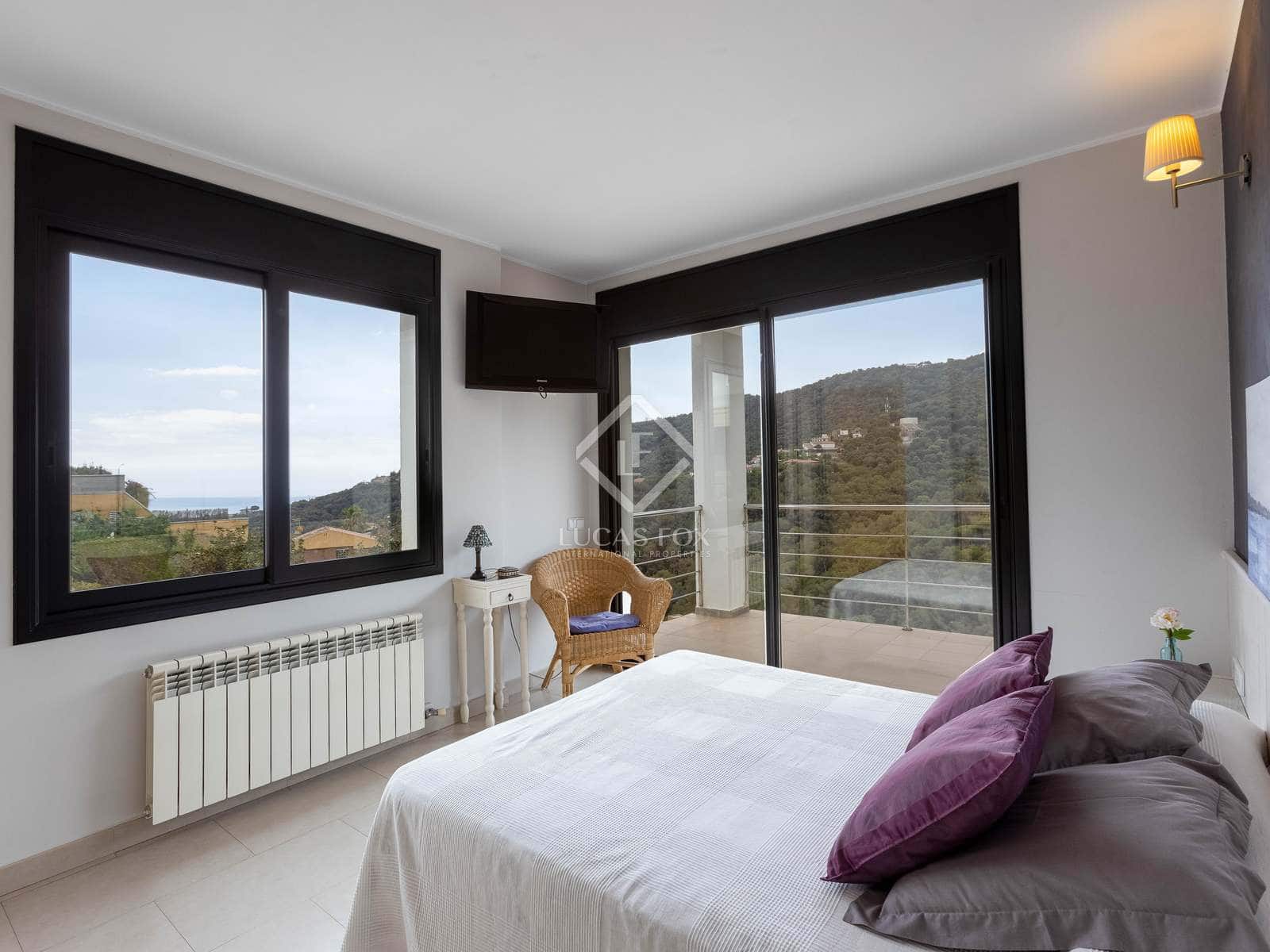 4 sypialnia Willa na sprzedaż w Alella z basenem garażem - 1 155 000 € (Ref: 6228981)