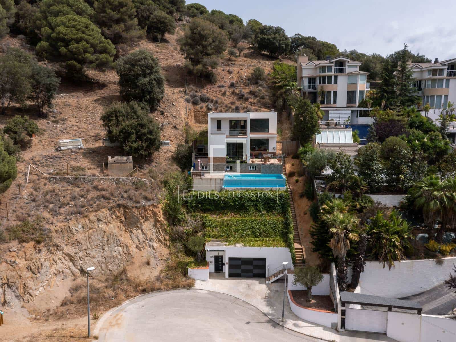 4 sypialnia Willa na sprzedaż w Alella z basenem garażem - 1 155 000 € (Ref: 6228981)