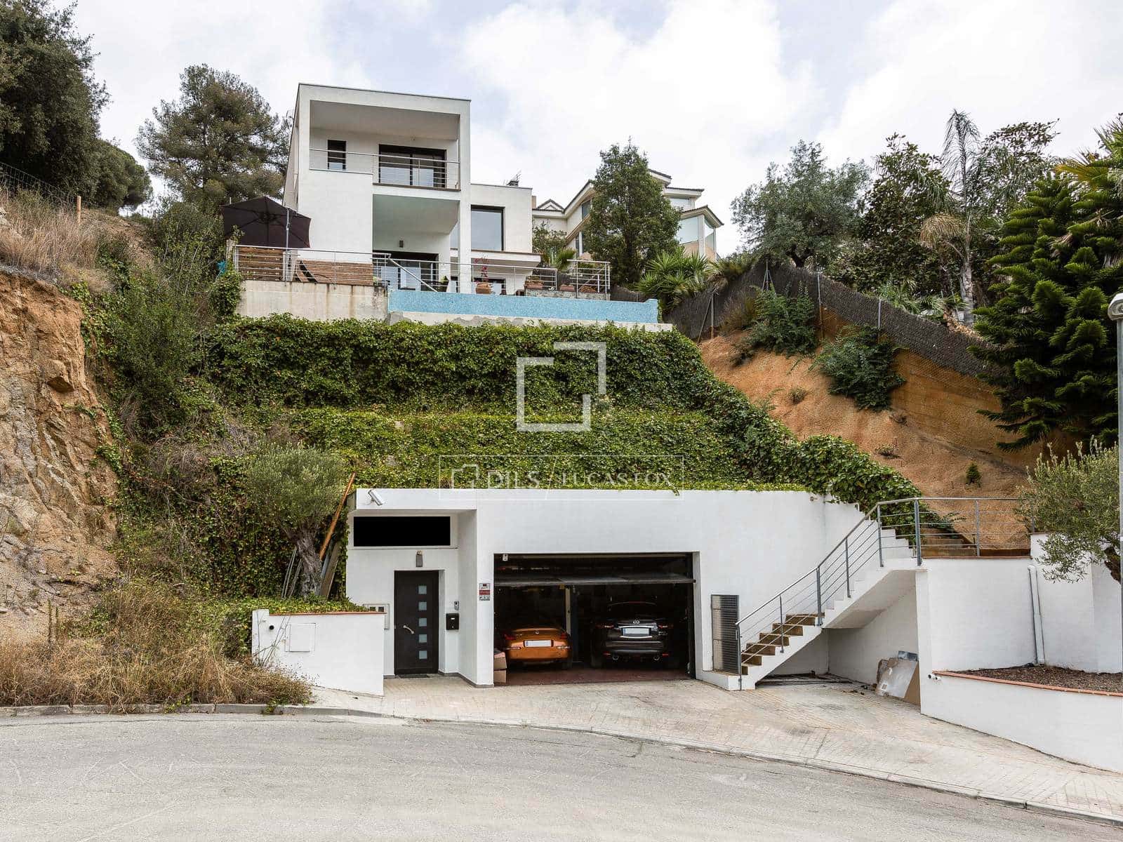 4 sypialnia Willa na sprzedaż w Alella z basenem garażem - 1 155 000 € (Ref: 6228981)