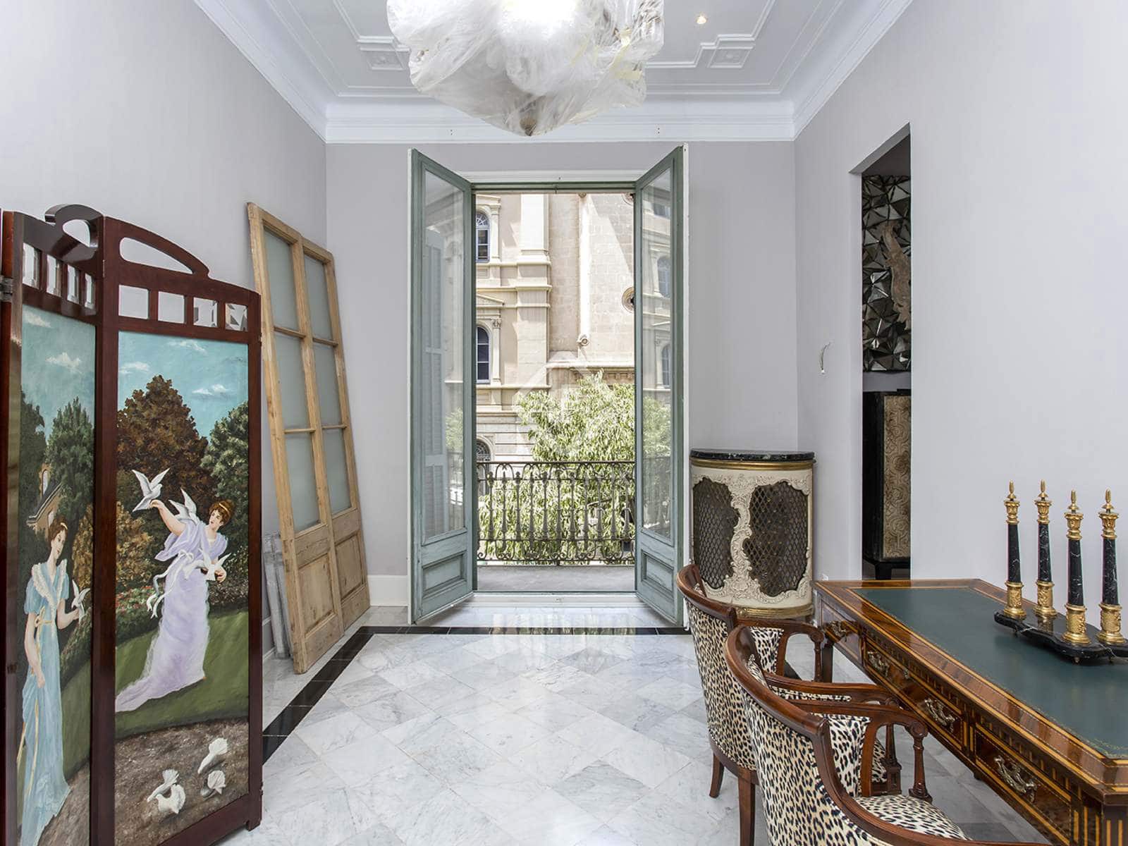 3 slaapkamer Appartement te koop in Barcelona stad - € 1.385.000 (Ref: 6249152)