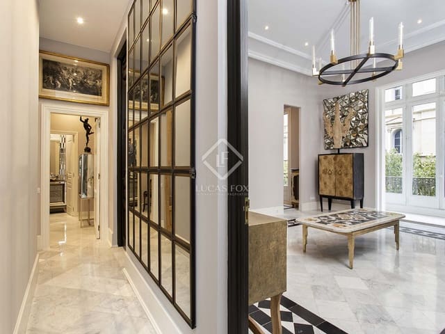 3 slaapkamer Appartement te koop in Barcelona stad - € 1.385.000 (Ref: 6249152)