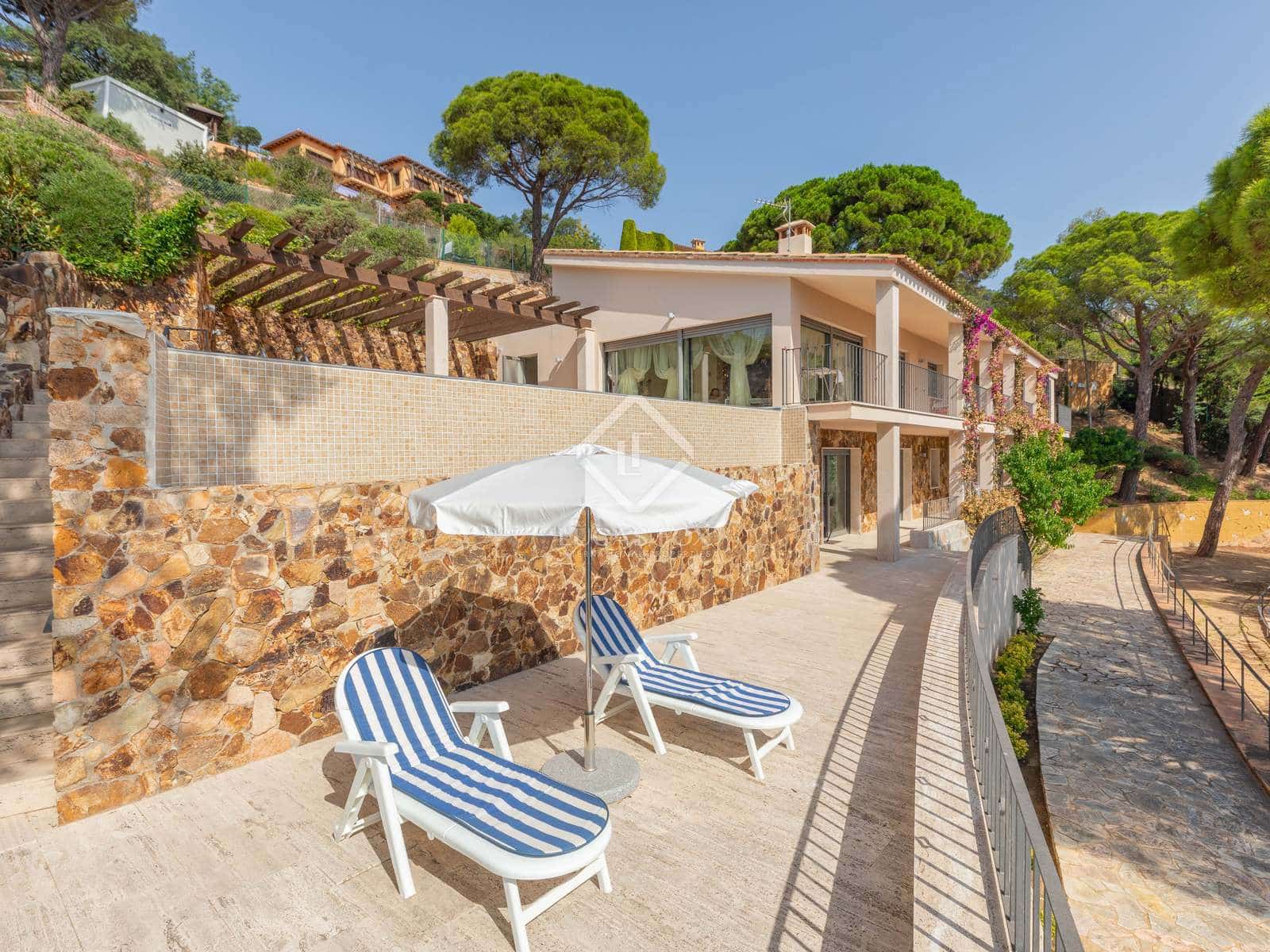 5 soveværelse Villa til salg i Sant Feliu de Guixols med swimmingpool garage - € 3.000.000 (Ref: 6279836)