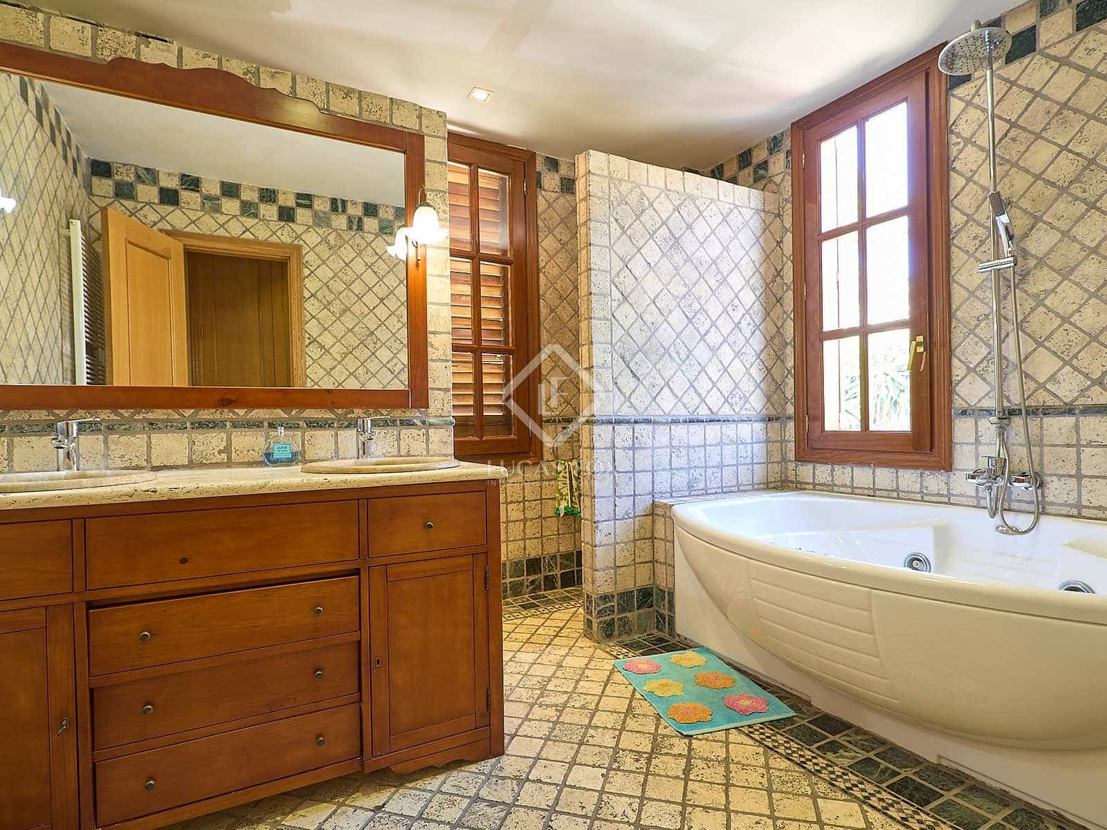 6 sovrum Villa till salu i Cullera med pool garage - 2 600 000 € (Ref: 6355223)