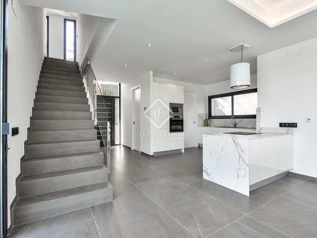 3 makuuhuone Huvila myytävänä paikassa Javea / Xàbia mukana uima-altaan 
autotalli - 1 620 000 € (Ref: 6380043)