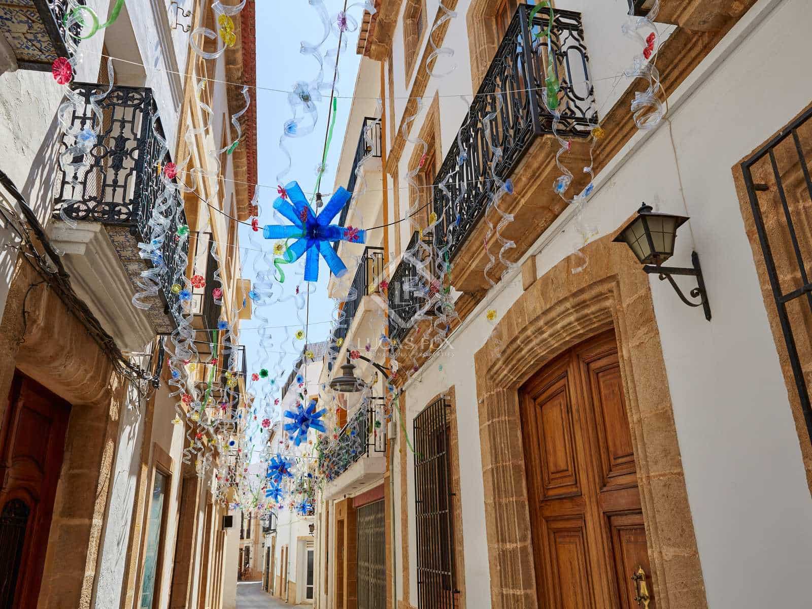 3 bedroom Villa for sale in Cumbre del Sol with pool garage - € 2,167,000 (Ref: 6380062)