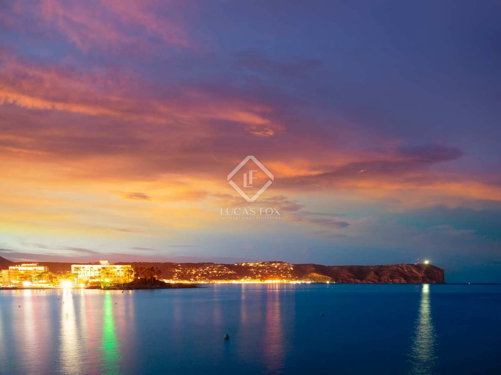 3 bedroom Villa for sale in Cumbre del Sol with pool garage - € 2,167,000 (Ref: 6380062)