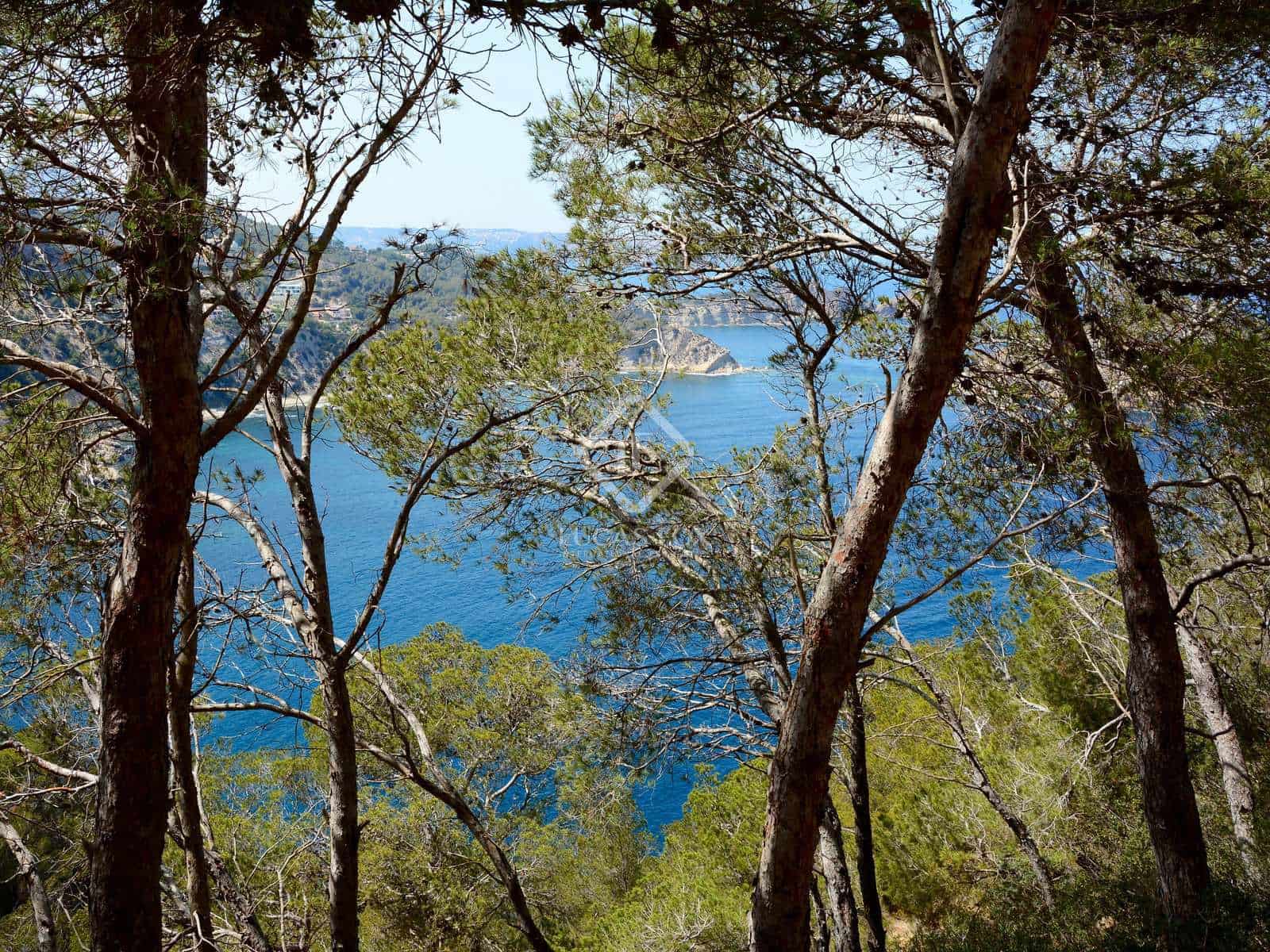 3 bedroom Villa for sale in Cumbre del Sol with pool garage - € 2,167,000 (Ref: 6380062)