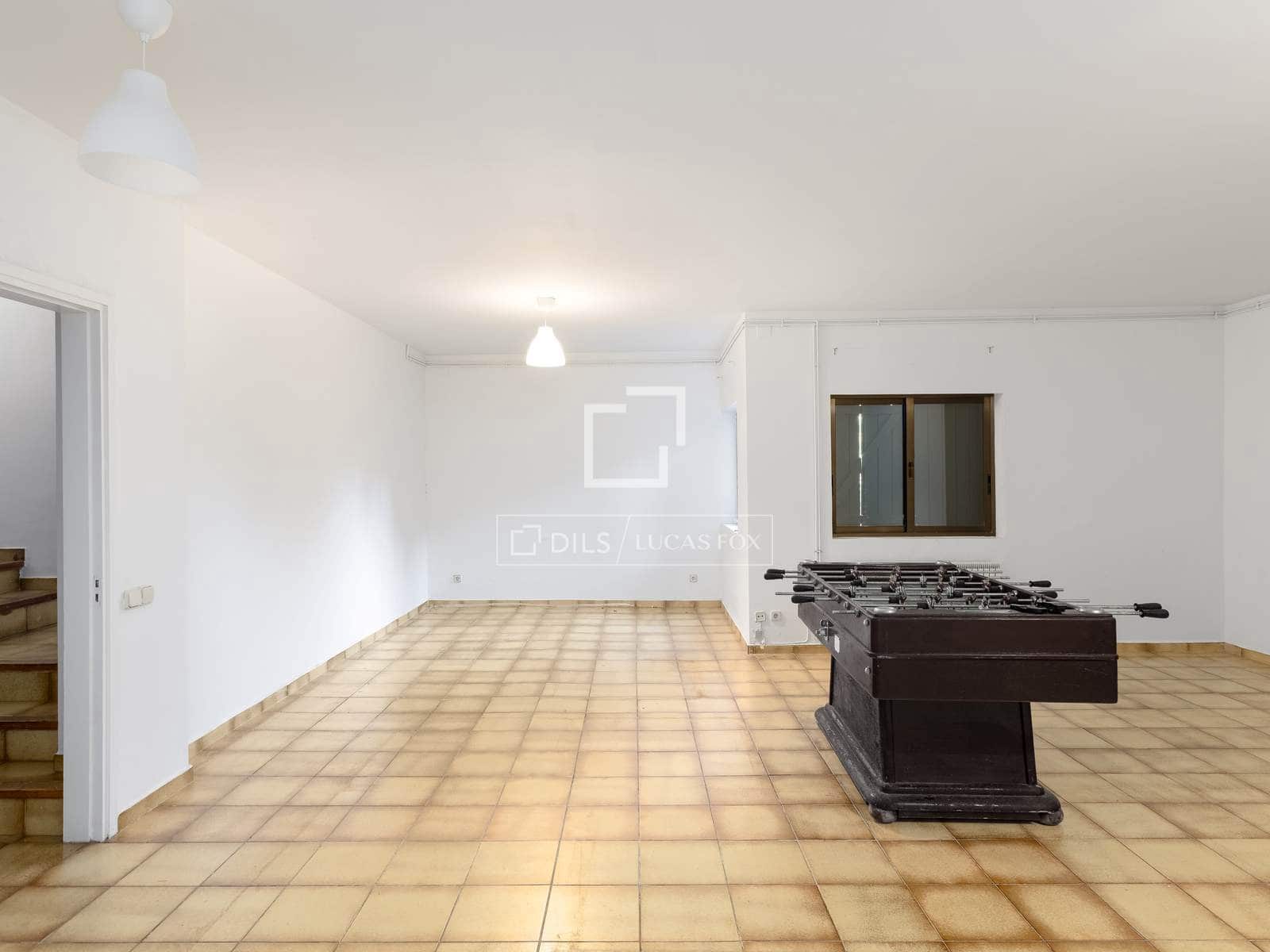 5 slaapkamer Villa te koop in Sant Andreu de Llavaneres met zwembad garage - € 1.800.000 (Ref: 6380072)