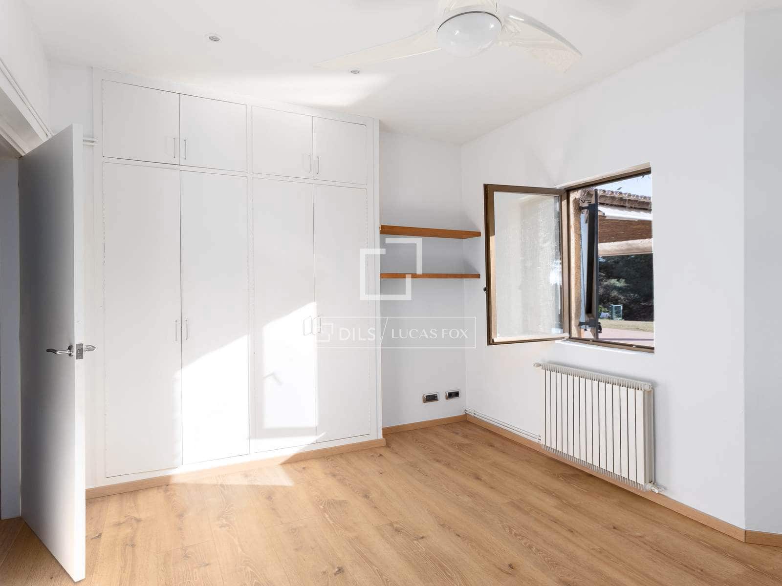 5 slaapkamer Villa te koop in Sant Andreu de Llavaneres met zwembad garage - € 1.800.000 (Ref: 6380072)