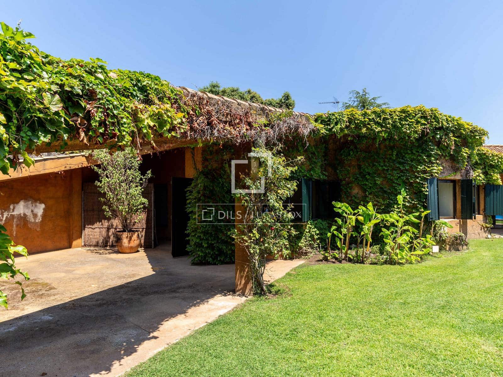 5 slaapkamer Villa te koop in Sant Andreu de Llavaneres met zwembad garage - € 1.800.000 (Ref: 6380072)