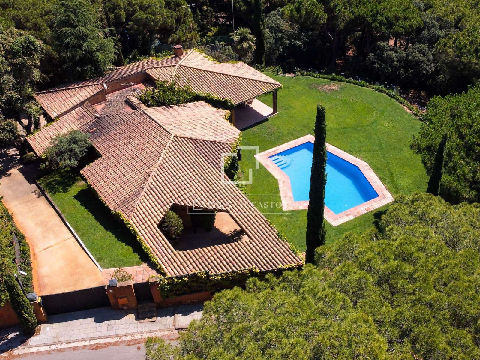 5 slaapkamer Villa te koop in Sant Andreu de Llavaneres met zwembad garage - € 1.800.000 (Ref: 6380072)