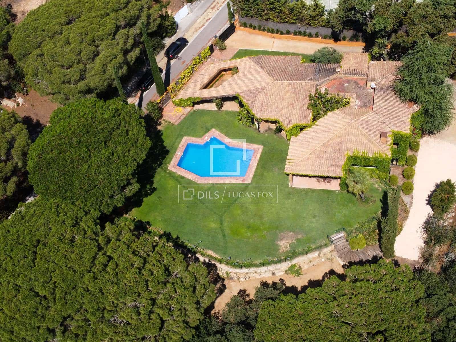 5 slaapkamer Villa te koop in Sant Andreu de Llavaneres met zwembad garage - € 1.800.000 (Ref: 6380072)