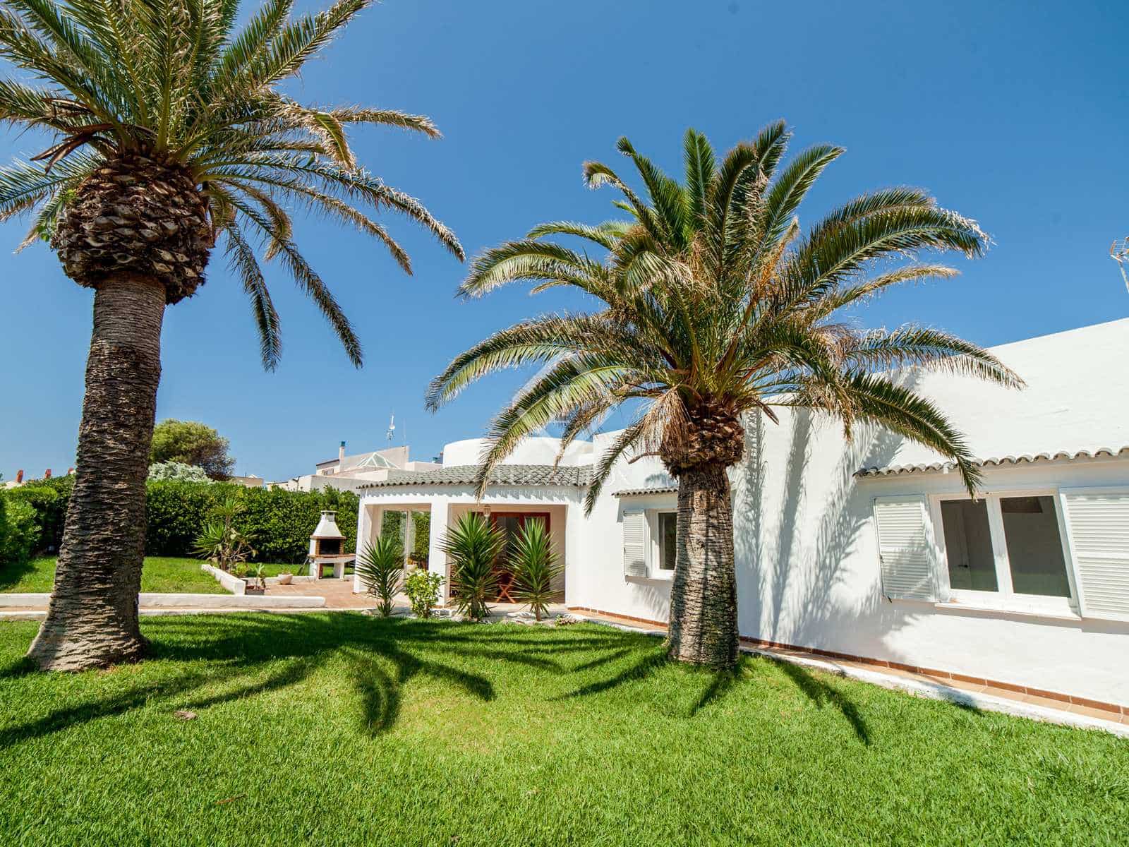 4 soveværelse Villa til salg i Ciutadella de Menorca med swimmingpool garage - € 997.000 (Ref: 6380105)