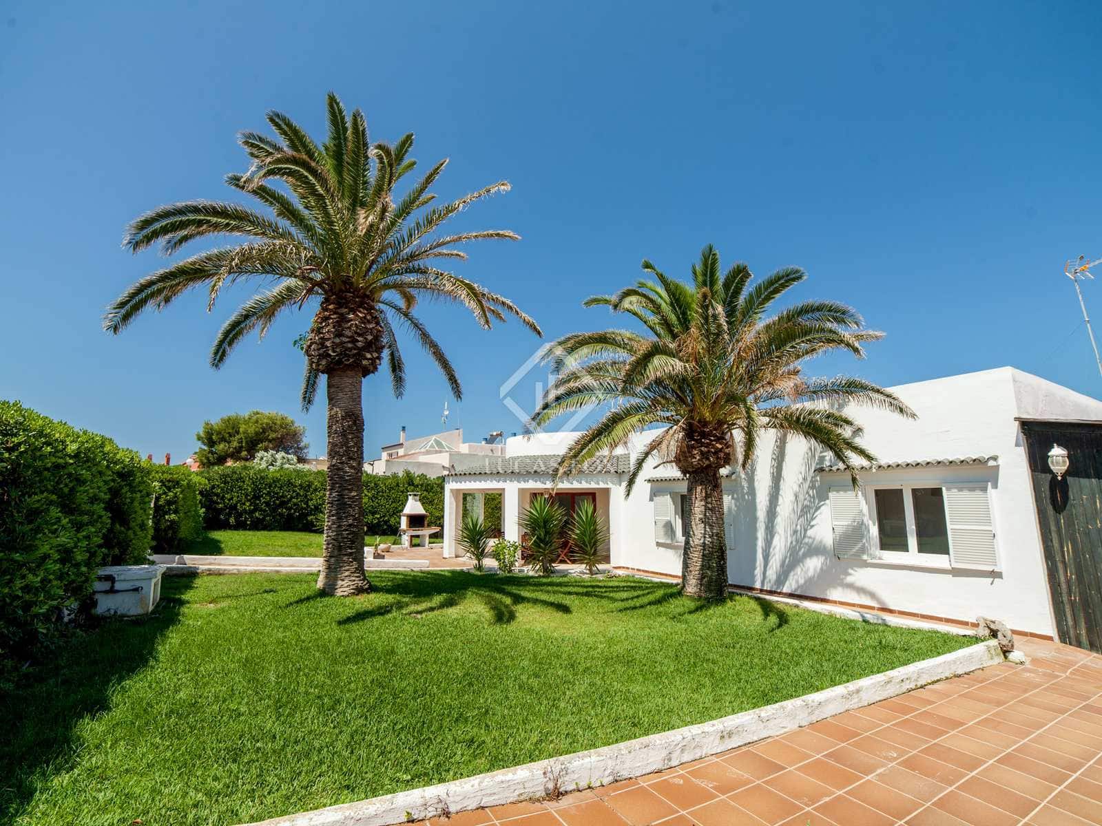 4 soveværelse Villa til salg i Ciutadella de Menorca med swimmingpool garage - € 997.000 (Ref: 6380105)