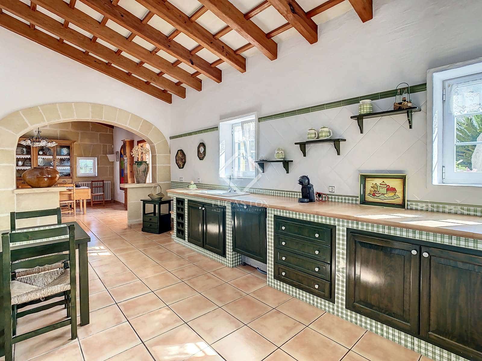 7 soveværelse Finca/Landehus til salg i Alayor / Alaior med swimmingpool garage - € 3.995.000 (Ref: 6380115)