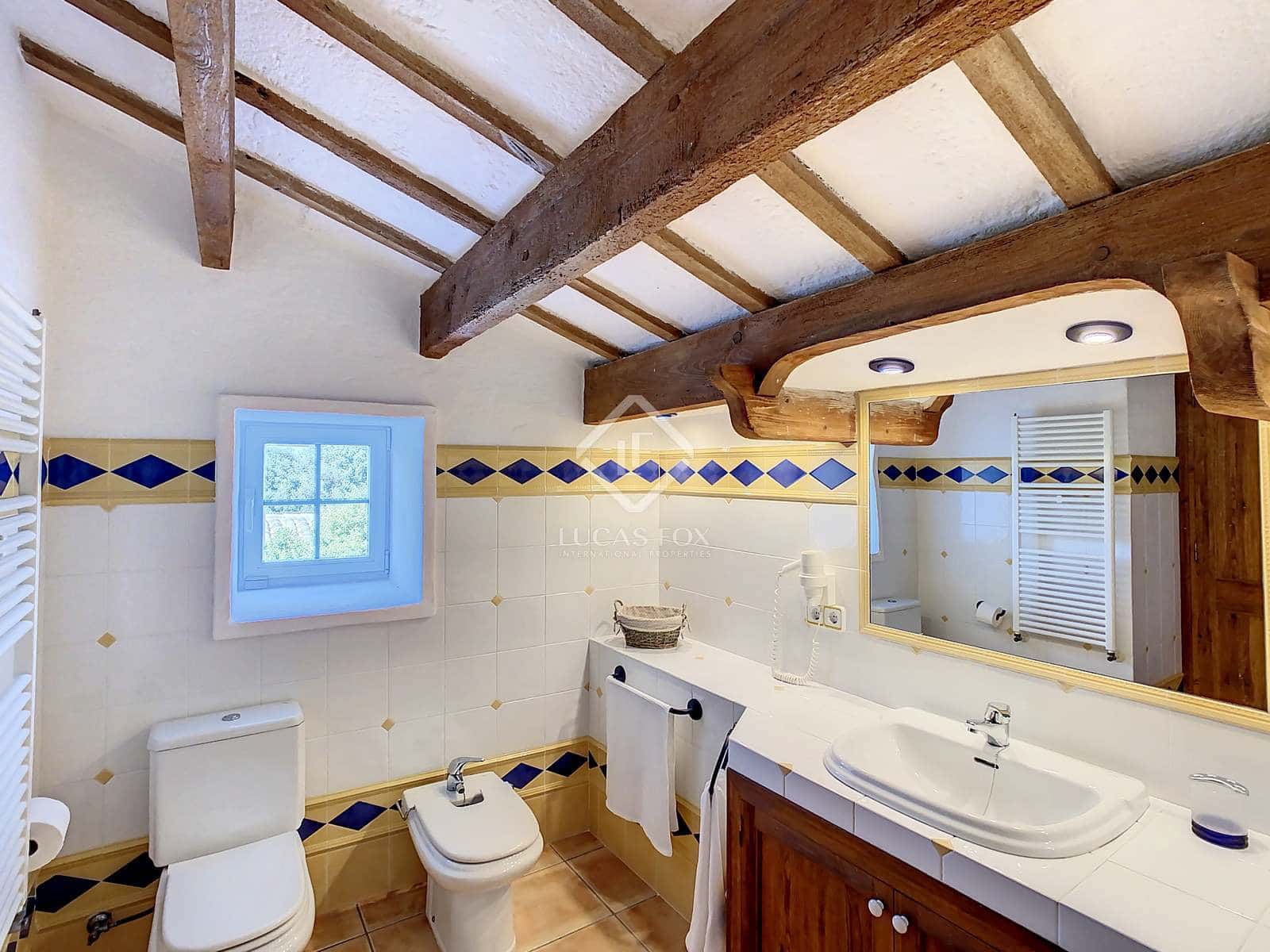 7 soveværelse Finca/Landehus til salg i Alayor / Alaior med swimmingpool garage - € 3.995.000 (Ref: 6380115)