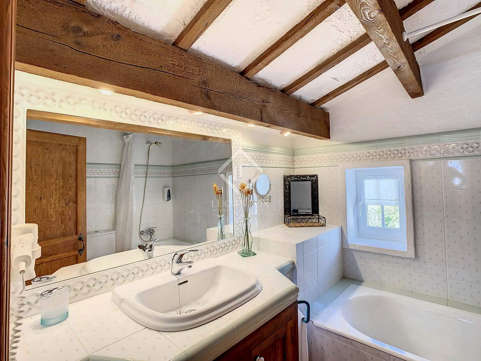 7 soveværelse Finca/Landehus til salg i Alayor / Alaior med swimmingpool garage - € 3.995.000 (Ref: 6380115)