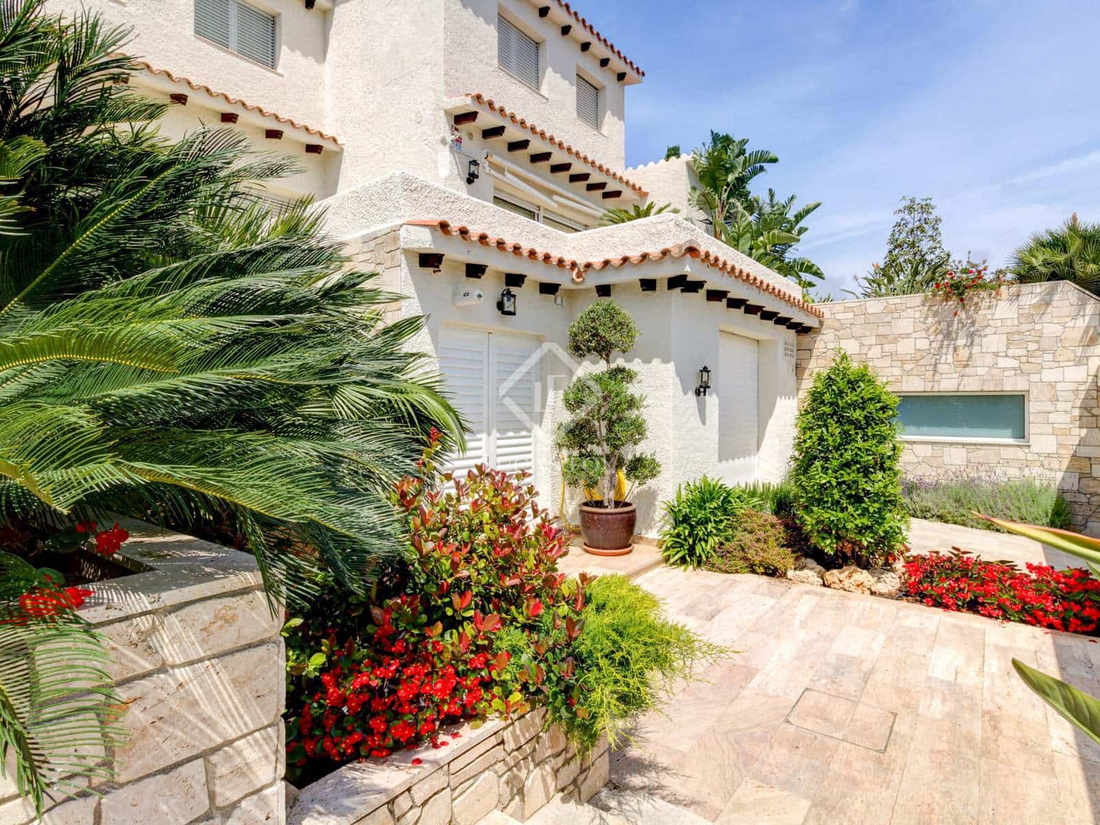 Chalet de 5 habitaciones en Roda de Barà en venta con piscina garaje - 2.600.000 € (Ref: 6380198)