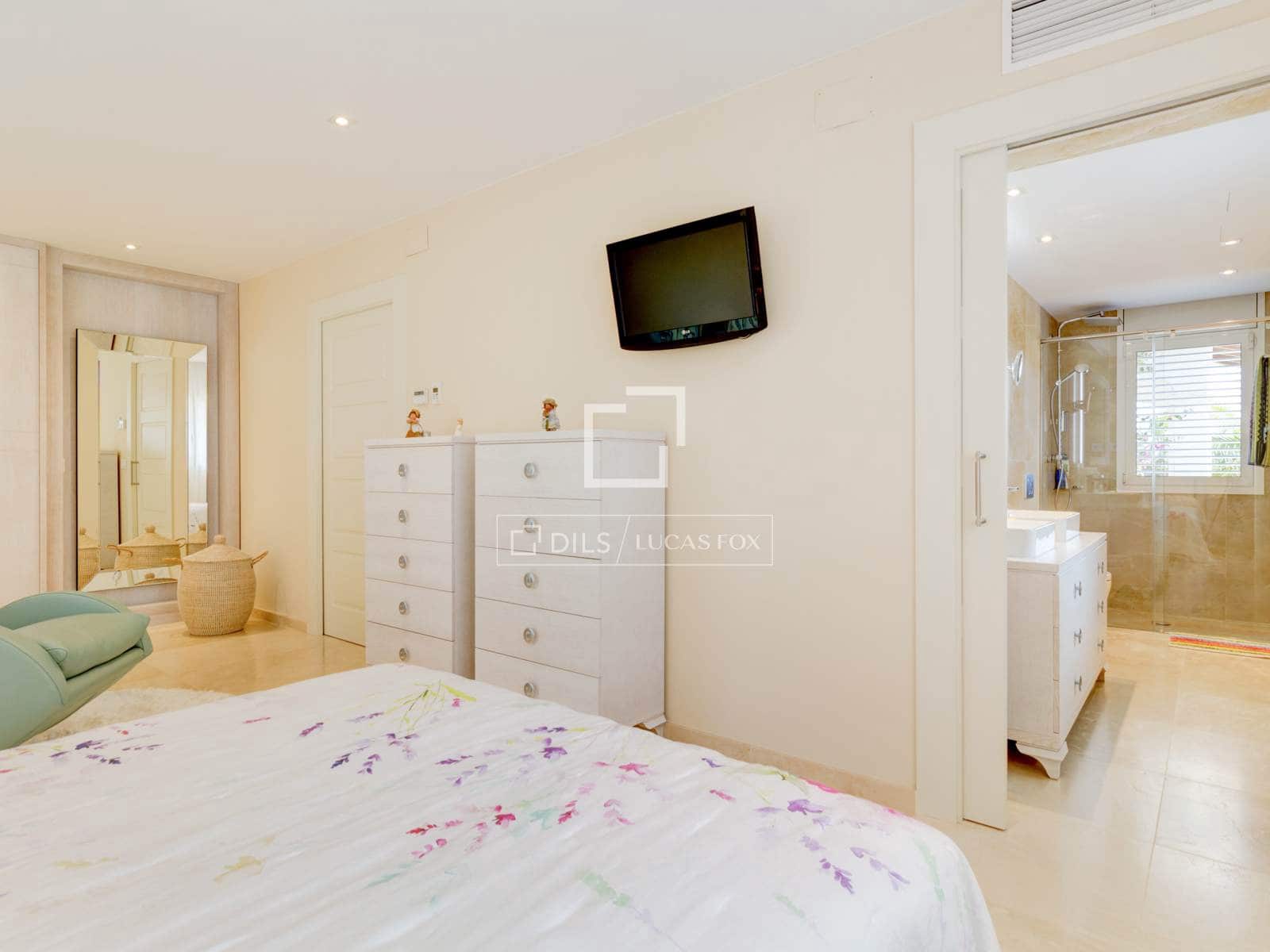 Chalet de 5 habitaciones en Roda de Barà en venta con piscina garaje - 2.600.000 € (Ref: 6380198)