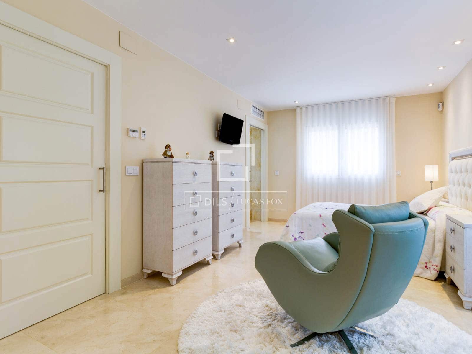 Chalet de 5 habitaciones en Roda de Barà en venta con piscina garaje - 2.600.000 € (Ref: 6380198)