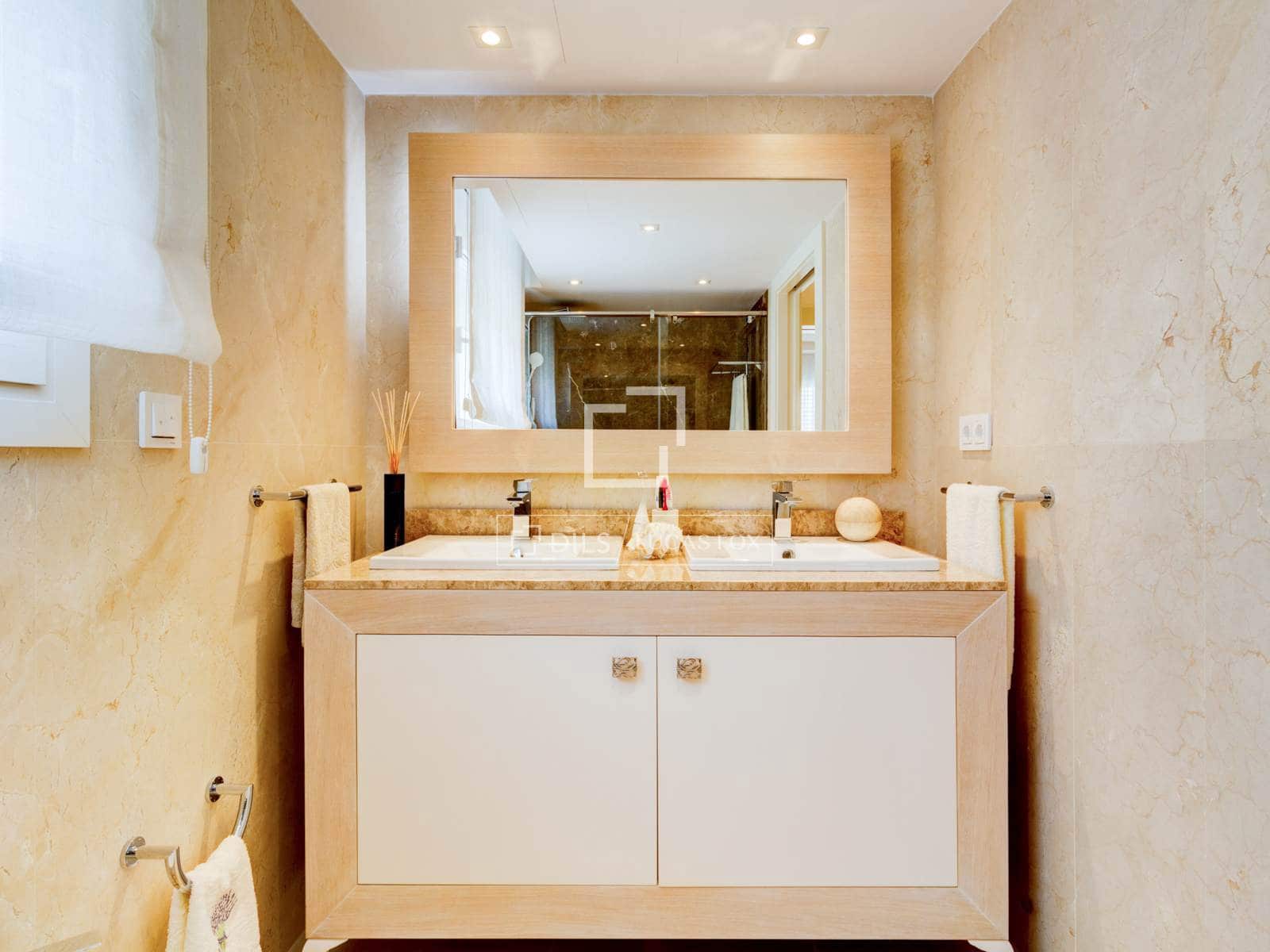 Chalet de 5 habitaciones en Roda de Barà en venta con piscina garaje - 2.600.000 € (Ref: 6380198)