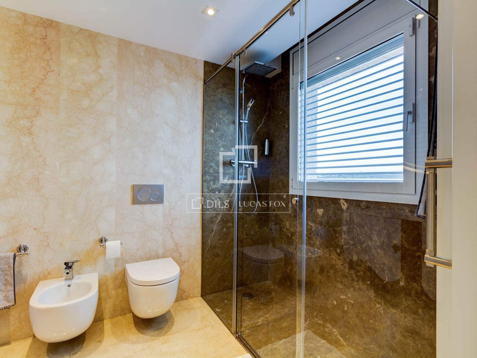 Chalet de 5 habitaciones en Roda de Barà en venta con piscina garaje - 2.600.000 € (Ref: 6380198)