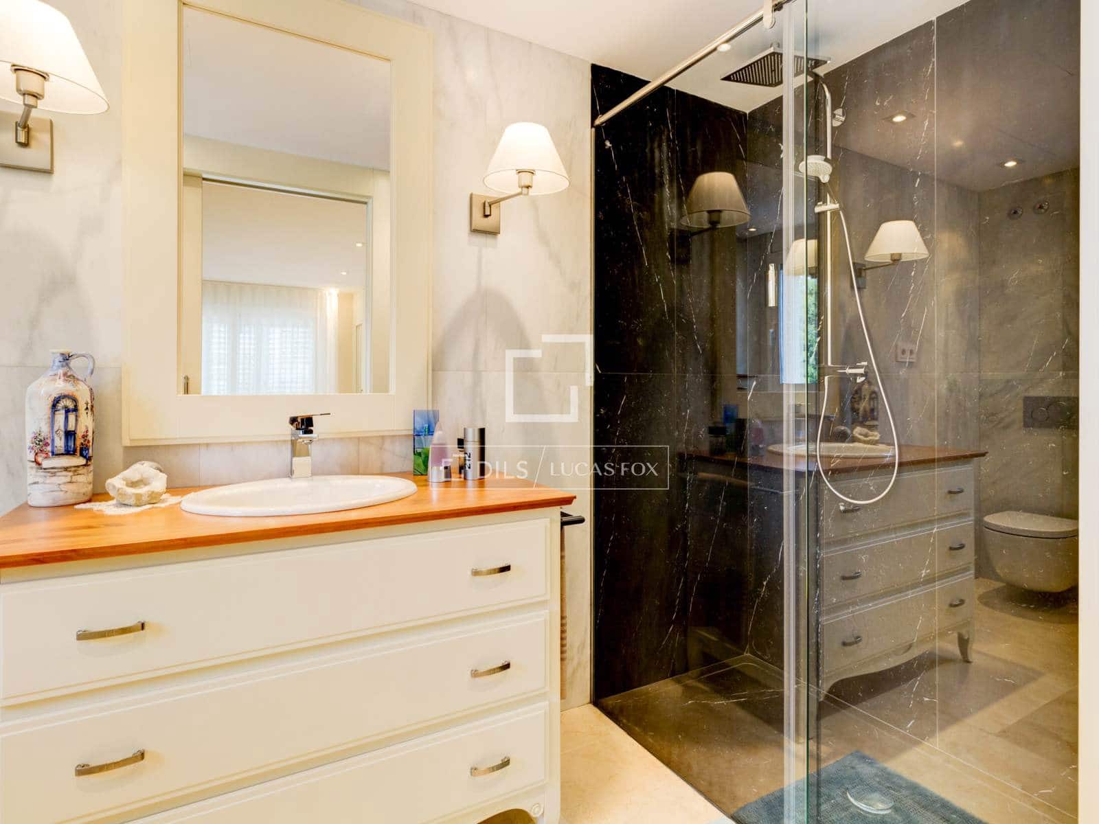 Chalet de 5 habitaciones en Roda de Barà en venta con piscina garaje - 2.600.000 € (Ref: 6380198)