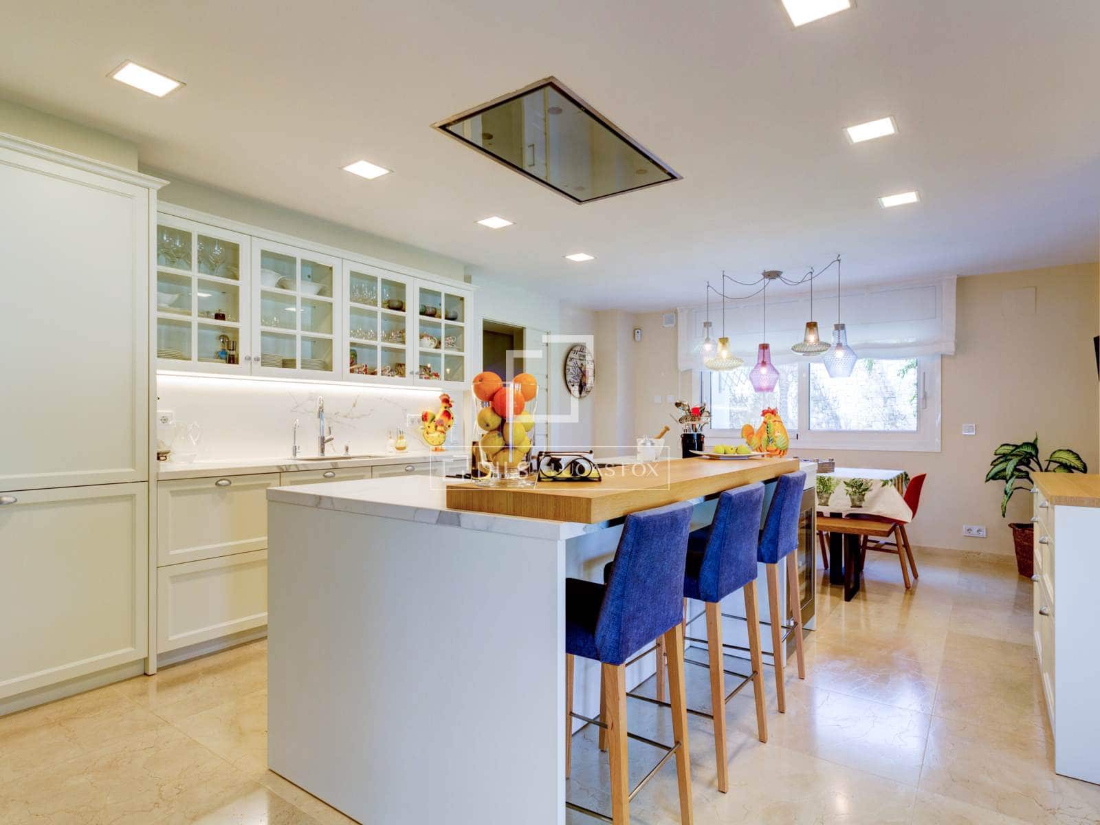 Chalet de 5 habitaciones en Roda de Barà en venta con piscina garaje - 2.600.000 € (Ref: 6380198)