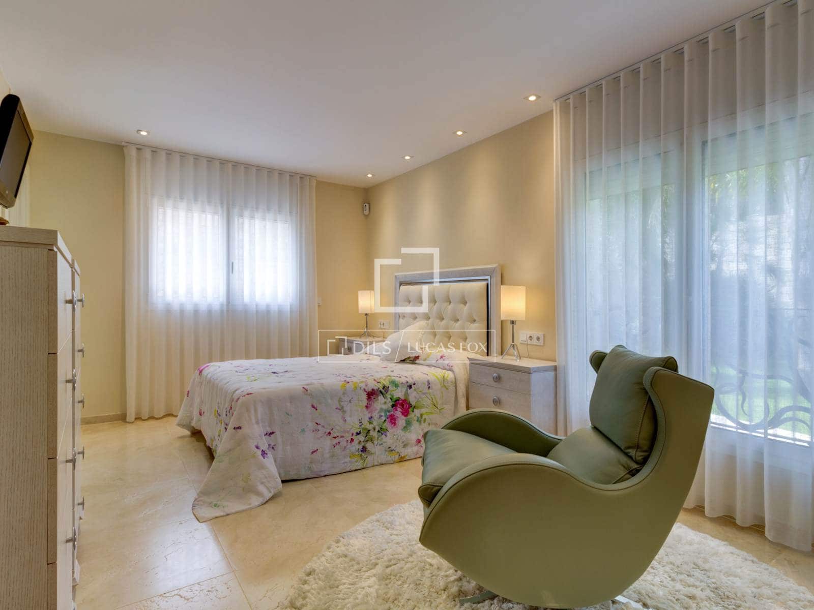 Chalet de 5 habitaciones en Roda de Barà en venta con piscina garaje - 2.600.000 € (Ref: 6380198)